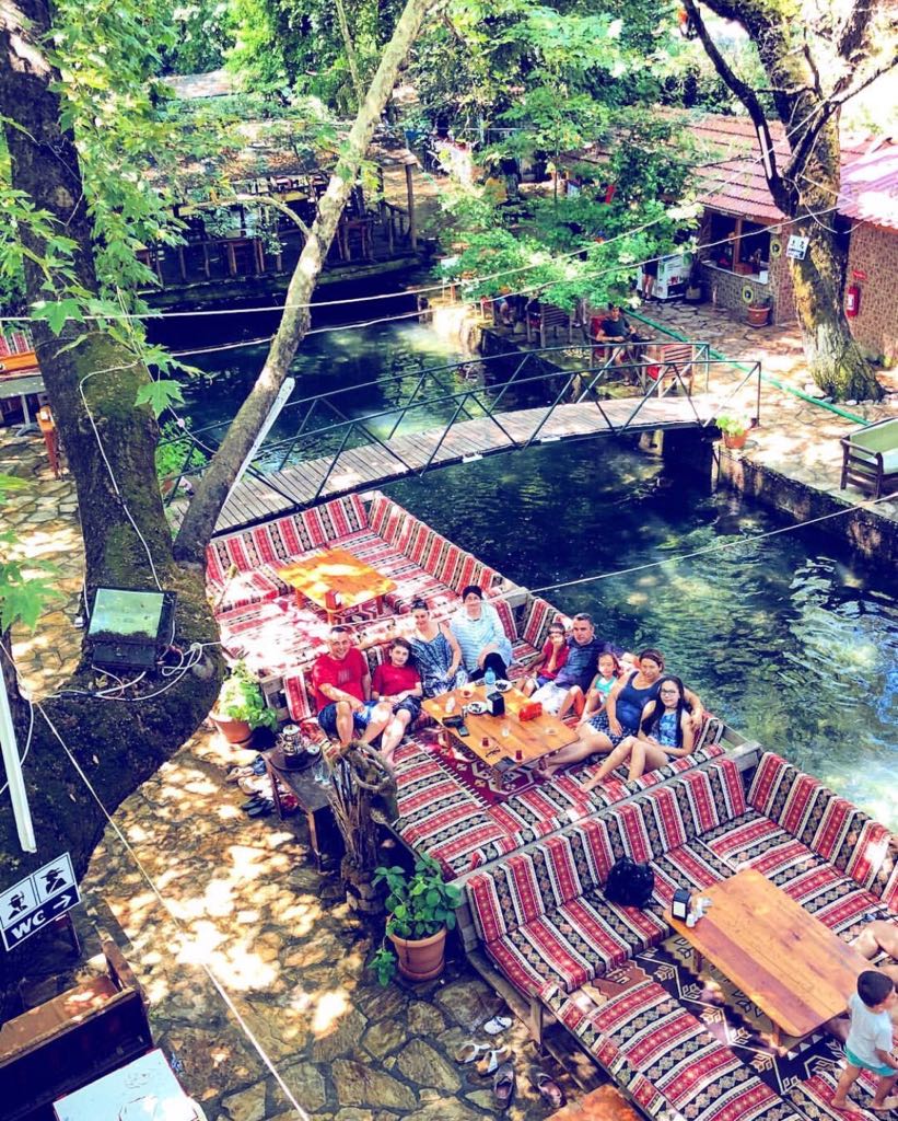 Yuvarlak Çay Restaurant S&uuml;per Ortam